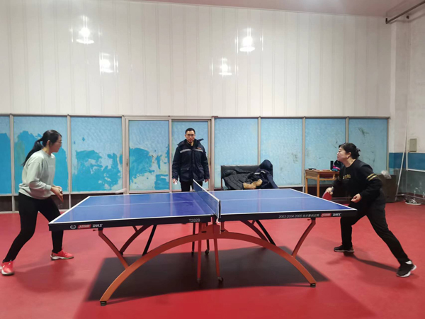 新华钼业职工乒乓球比赛精彩瞬间(图2)