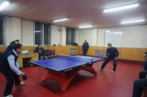 新华钼业职工乒乓球比赛精彩瞬间(图3)