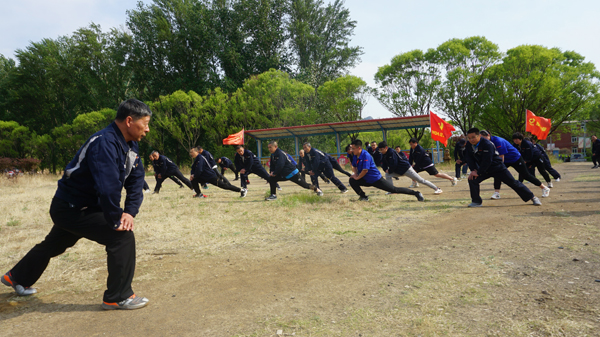 新华钼业职工健身接力长跑比赛圆满结束(图6)